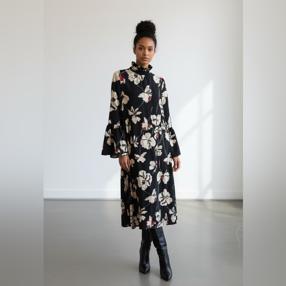 ✨ Made in Italy Floral Midi Dress | Bell Sleeves | Size L